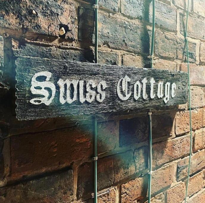 Hidden Gem Canal Facing Retreat With Lovely Walks Hopwas Exterior photo